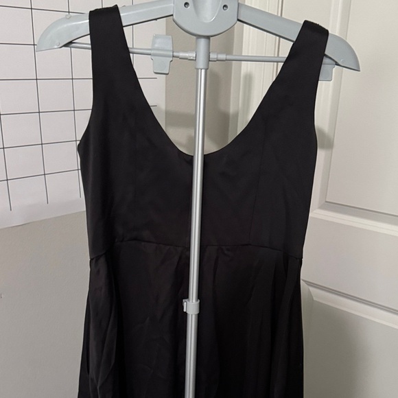 David's Bridal Classic Black Maxi Dress with pockets - Picture 4 of 8